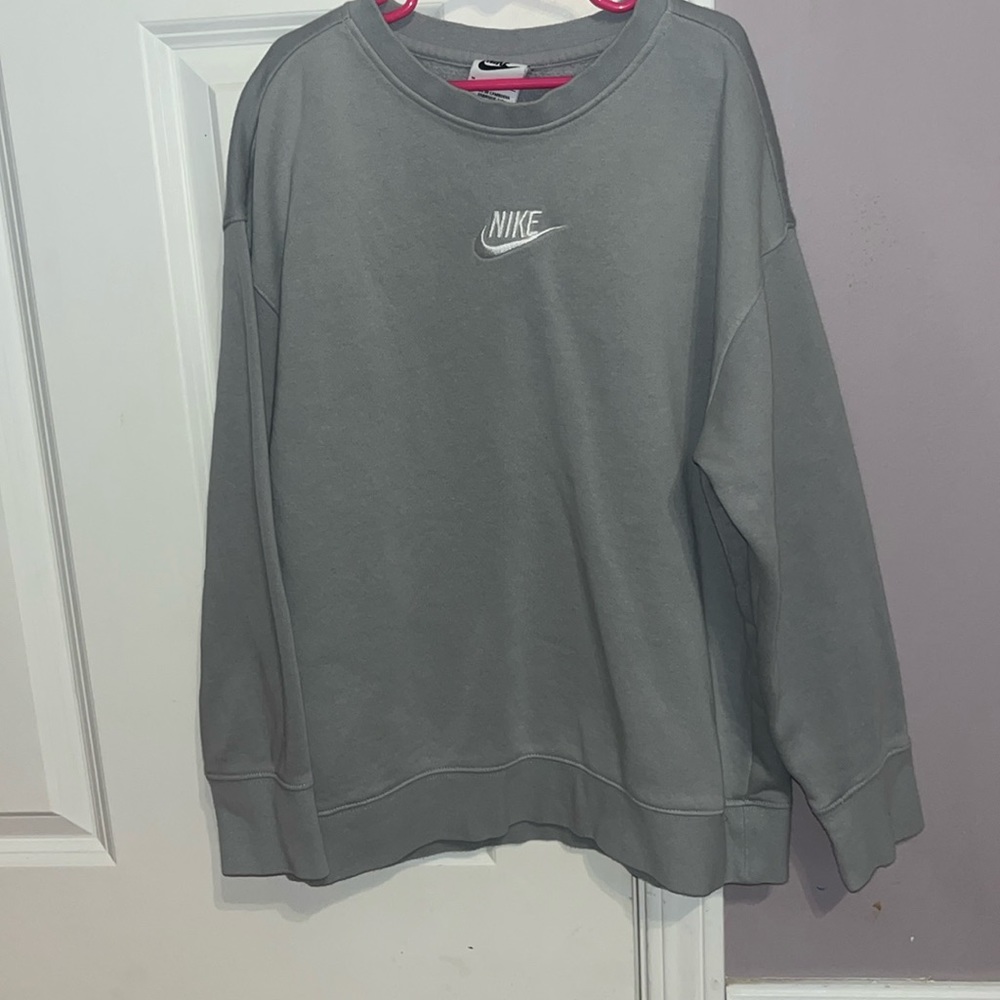 A Nike grey crew neck